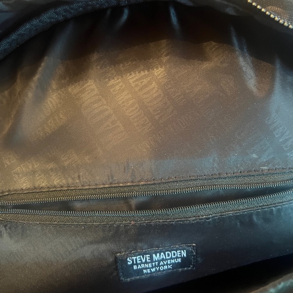Steve Madden designer backpack with leather front pocket - Picture 5 of 5